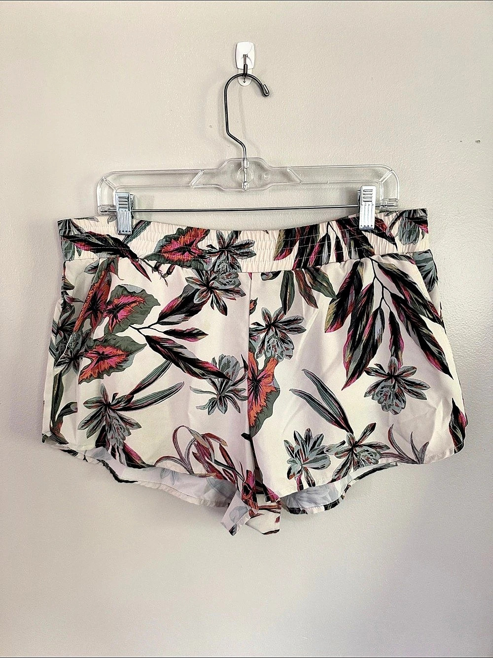 O'Neill Landing Printed Hybrid Shorts White & Pink Large